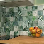 Botanique Apartment